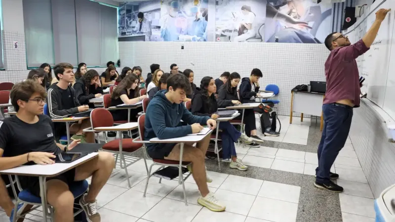 Desenrola Fies: estudante pode renegociar dívida a partir desta quarta