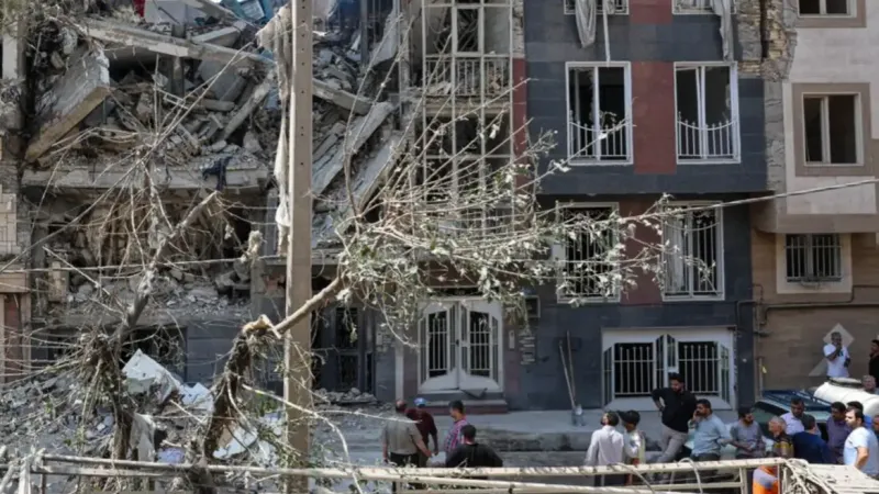 Irã desafia ultimato de Trump: Ormuz jamais retomará status anterior