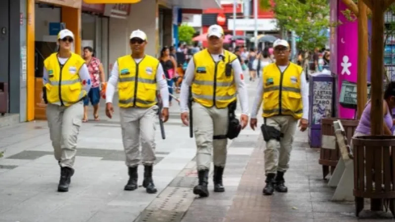 Ronda no Bairro reforça policiamento de proximidade no centro de Maceió durante o fim de ano