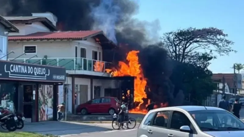 Avião de pequeno porte cai no Litoral Norte do Rio Grande do Sul e deixa 3 mortos