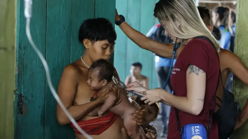 Óbitos por malária na terra Yanomami caíram 80% em 2025, diz governo