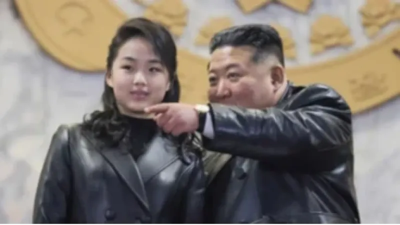 Com casacos iguais, Kim Jong-un e filha alimentam especulações sobre sucessão