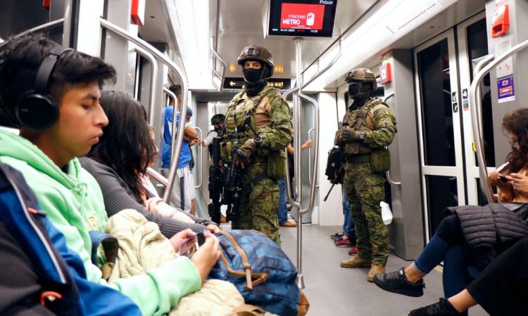 Equador recebe apoio de países vizinhos para enfrentar guerra contra gangues