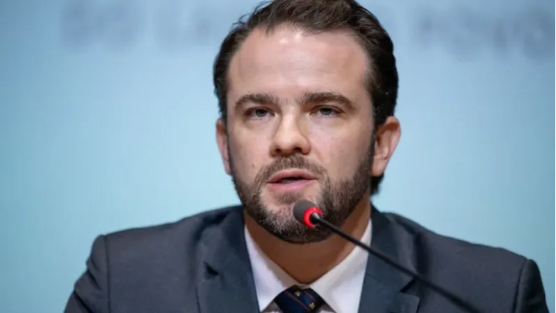 Desenrola 2.0 permitirá usar parte do saldo do FGTS para quitar dívida, diz ministro