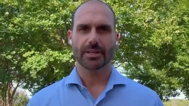 Eduardo Bolsonaro diz que não será preso se for condenado por Moraes