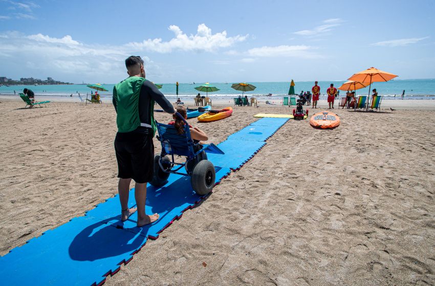 Maceió promove edição do Projeto Praia Acessível na Folia