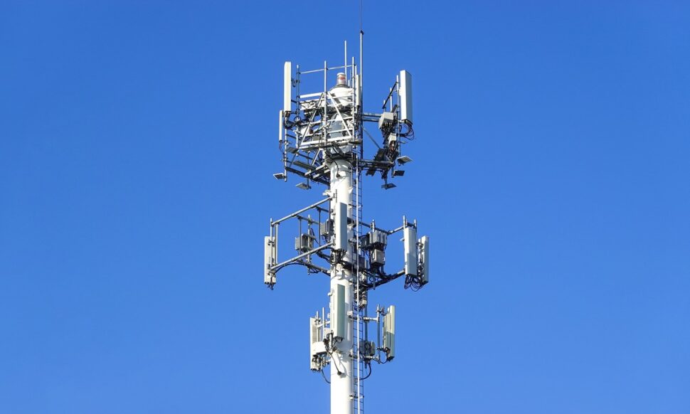 Faixa 5G alcança 93% dos Municípios; CNM reforça necessidade de atualizar Lei das Antenas