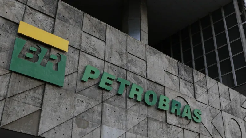 Petrobras implementa desconto no diesel a partir desta segunda-feira