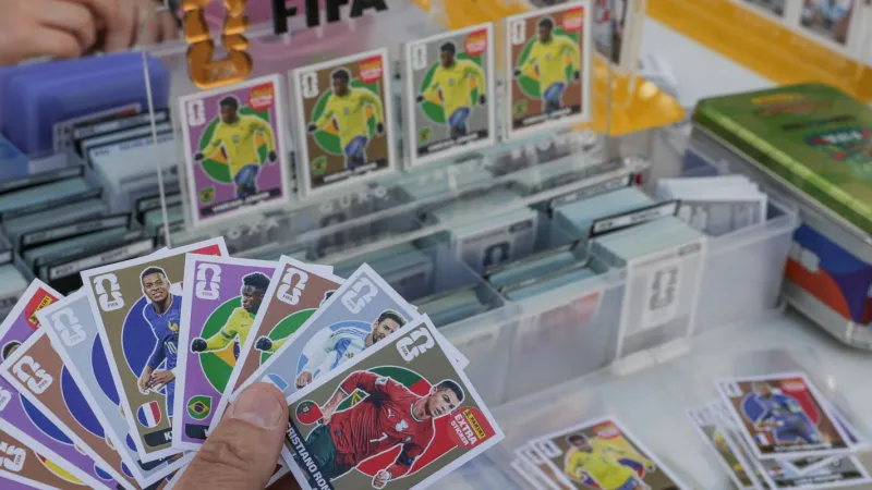Troca de figurinhas pode atenuar alto custo do álbum da Copa do Mundo