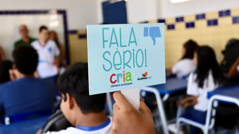 Cria discute saúde reprodutiva com adolescentes da rede pública