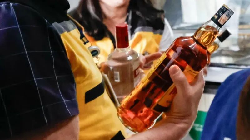 Bebida batizada com metanol: Brasil tem 47 casos confirmados e 9 mortes