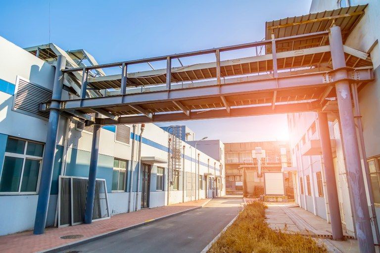 Governo Federal já reduziu em cerca de 60% número de obras paralisadas da educação 