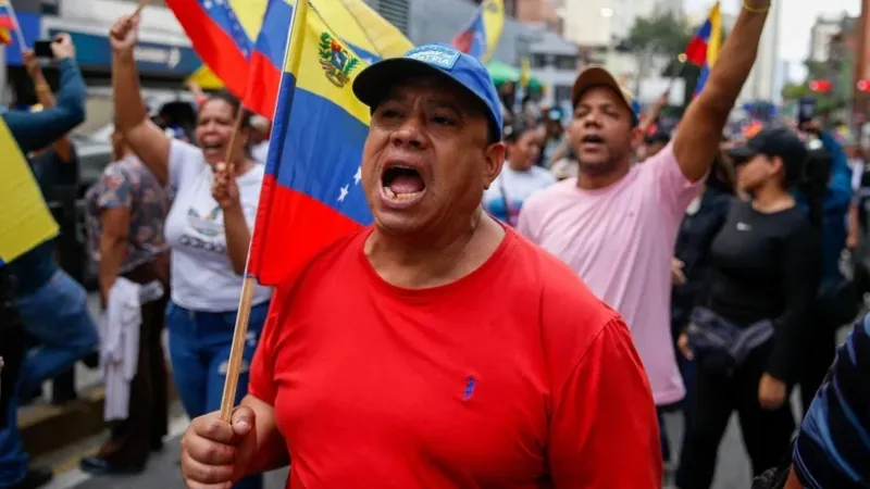 Venezuela ordena que polícia prenda qualquer pessoa envolvida em apoio aos EUA