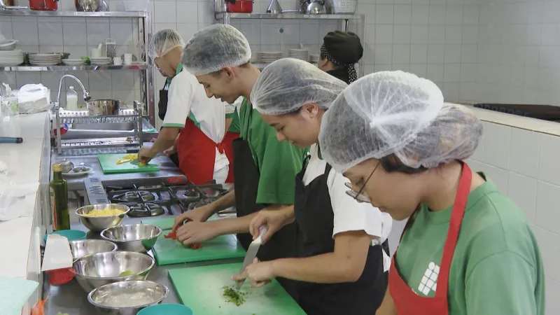 Desemprego até maio cai para 5,6%, o menor já registrado no período