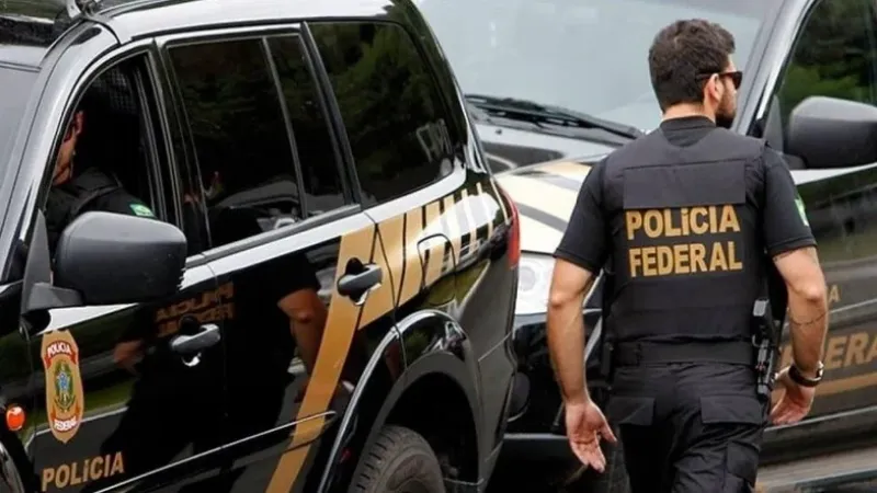 PF faz operação contra suspeitos de vazar dados de ministros do STF