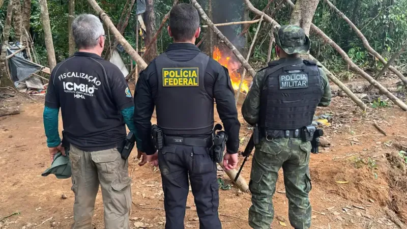 Garimpos ilegais no Amapá e Pará são alvos de operação da PF