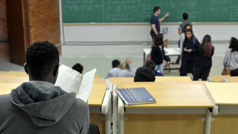 Fies começa a convocar estudantes em lista de espera