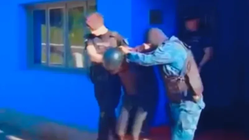 Três brasileiros suspeitos de integrar o Comando Vermelho são presos na Argentina