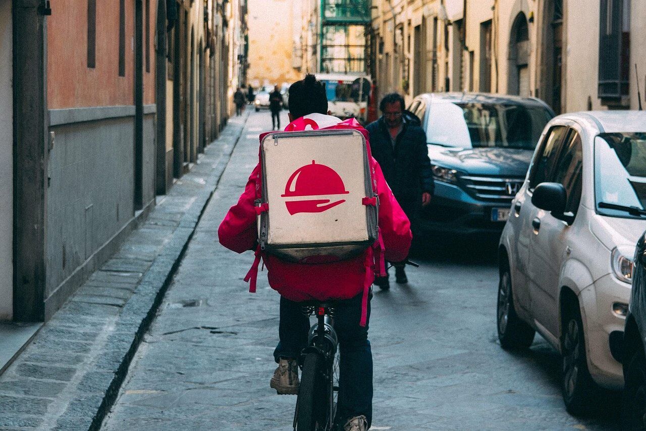 Maior aplicativo de delivery do mundo vem para o Brasil