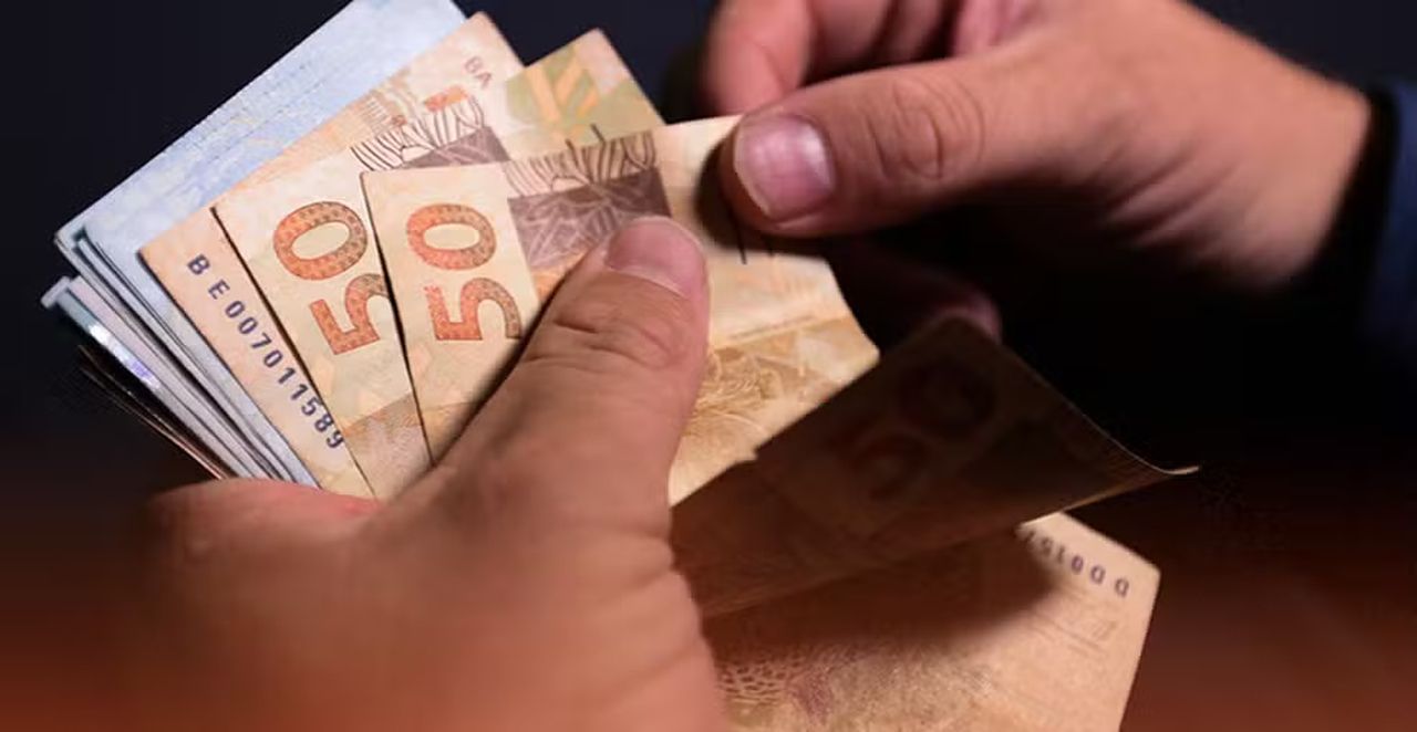 Prefeitura de Maceió antecipa para esta sexta-feira pagamento de salário do mês de março