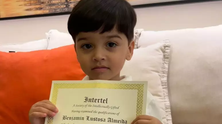 Menino de 2 anos é brasileiro mais novo a entrar para sociedade internacional de alto QI
