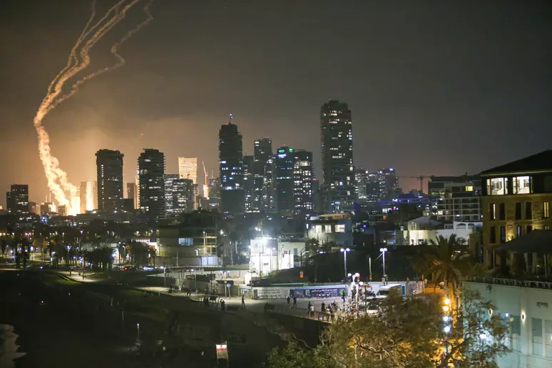 Israel e Irã declaram vitória em conflito de 12 dias