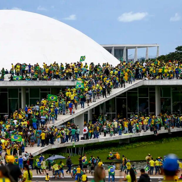 Defesa de Bolsonaro rebate acusação de instigação aos ataques de 8 de janeiro