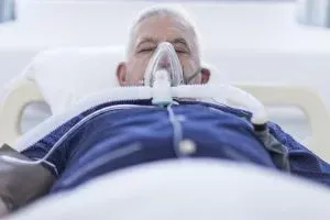 Covid causa aumento de hospitalizações em 7 estados, diz Fiocruz