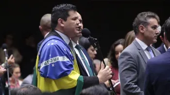 Deputado diz que exagerou ao desejar morte de Lula
