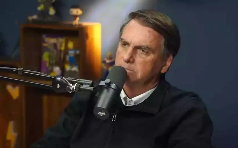 Bolsonaro: "Alguém conhece o filho de alguém que morreu de Covid? Não tem"