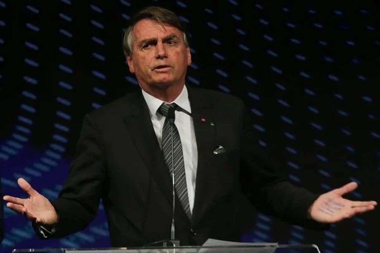 Americanos querem conversar, mas Bolsonaro enrola…