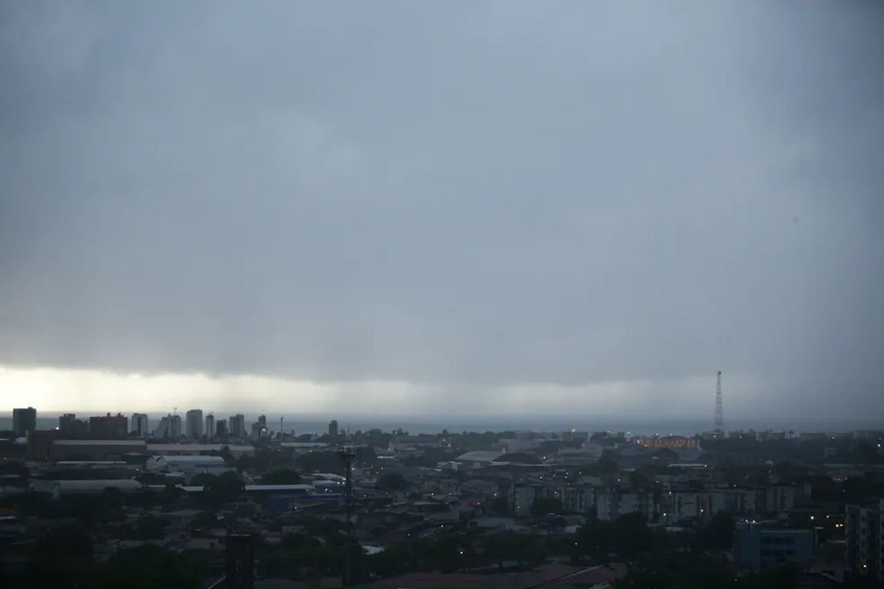 Alagoas tem alerta de chuva forte válido até segunda-feira