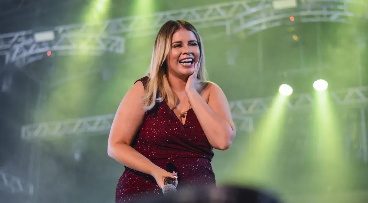 Artistas cantam Marília Mendonça em show de homenagem ao legado da cantora