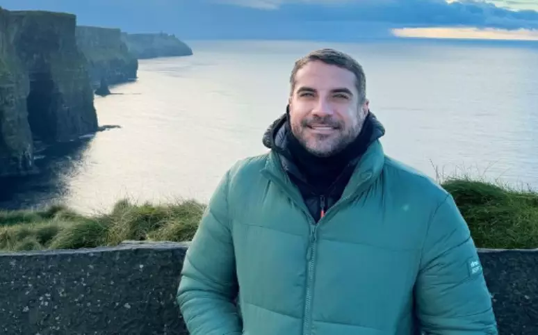 Querido por todos e sem histórico de doenças: Quem era o médico voluntário que morreu em abrigo no RS