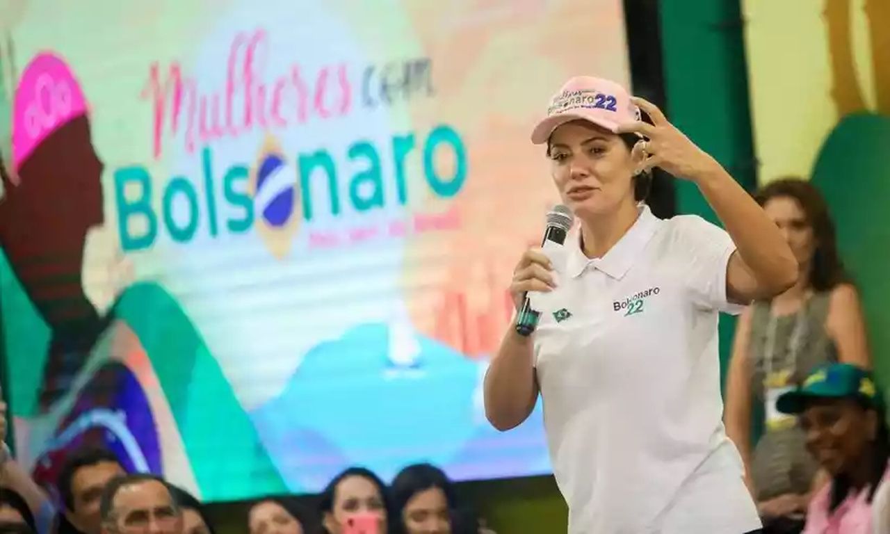 Homem dispara contra igreja no CE antes de culto com Michelle Bolsonaro