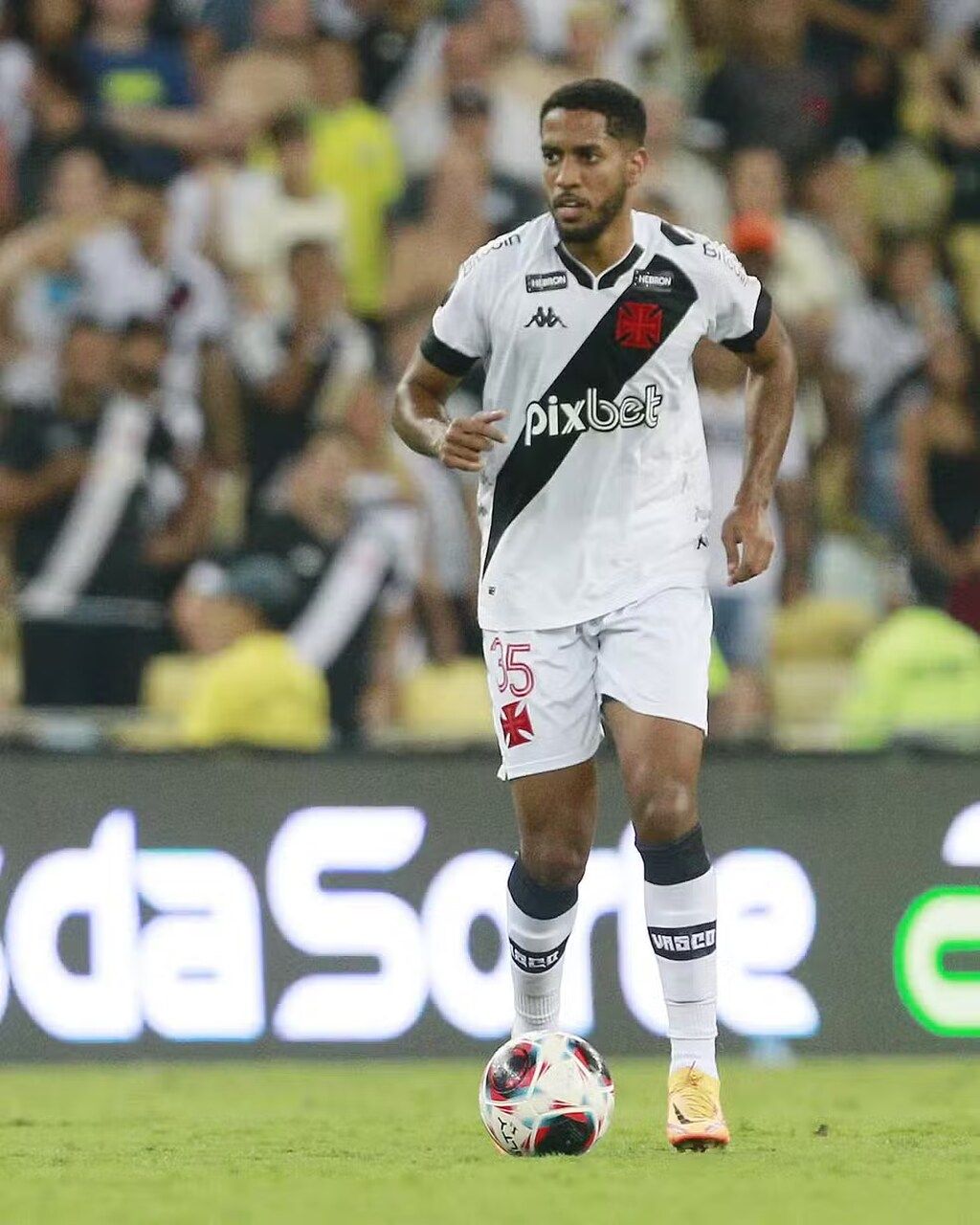 CRB anuncia a contratação do zagueiro Miranda, ex-Vasco e Amazonas