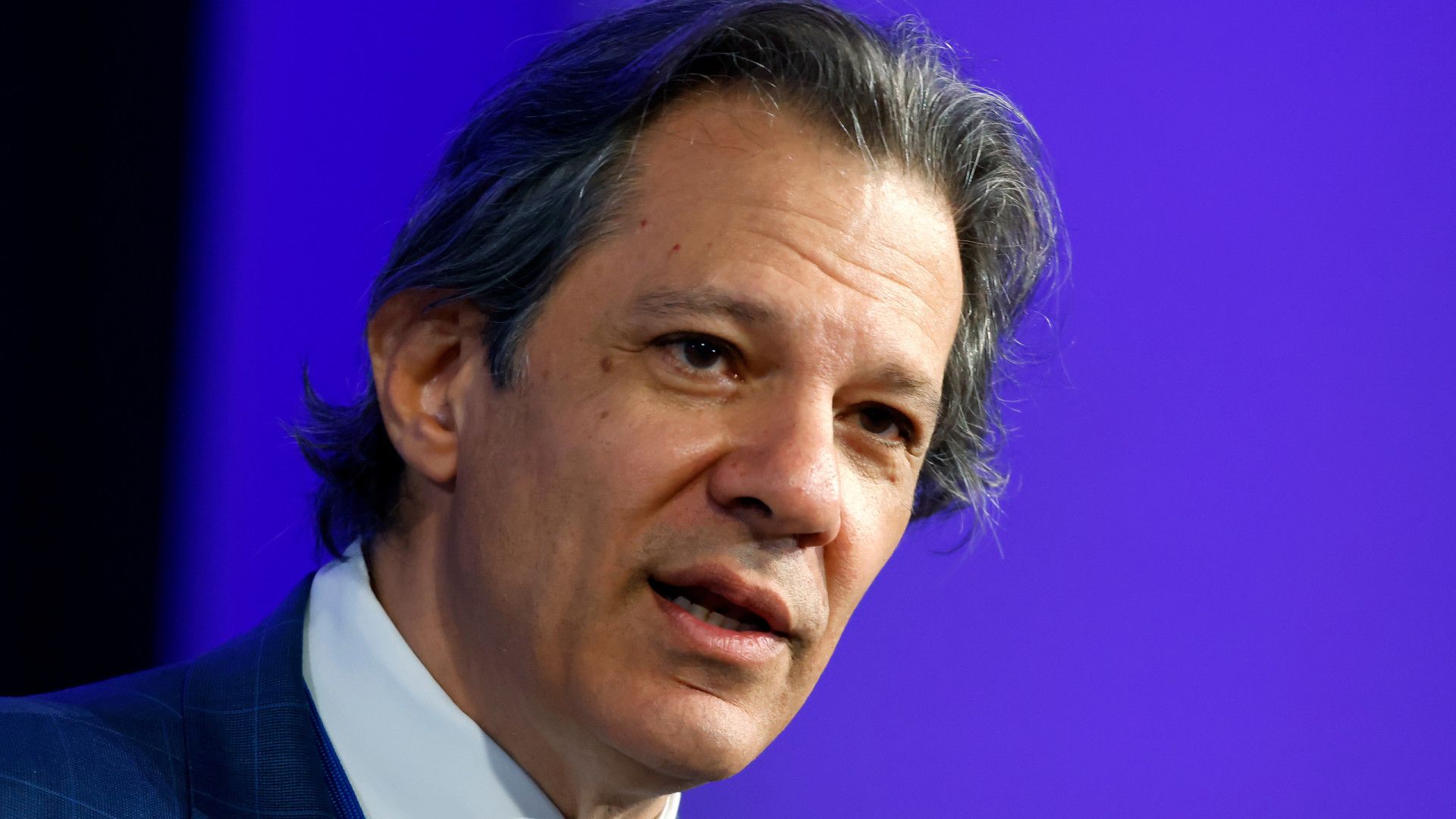 Haddad vai anunciar isenção de IR até R$ 5 mil no pacote fiscal
