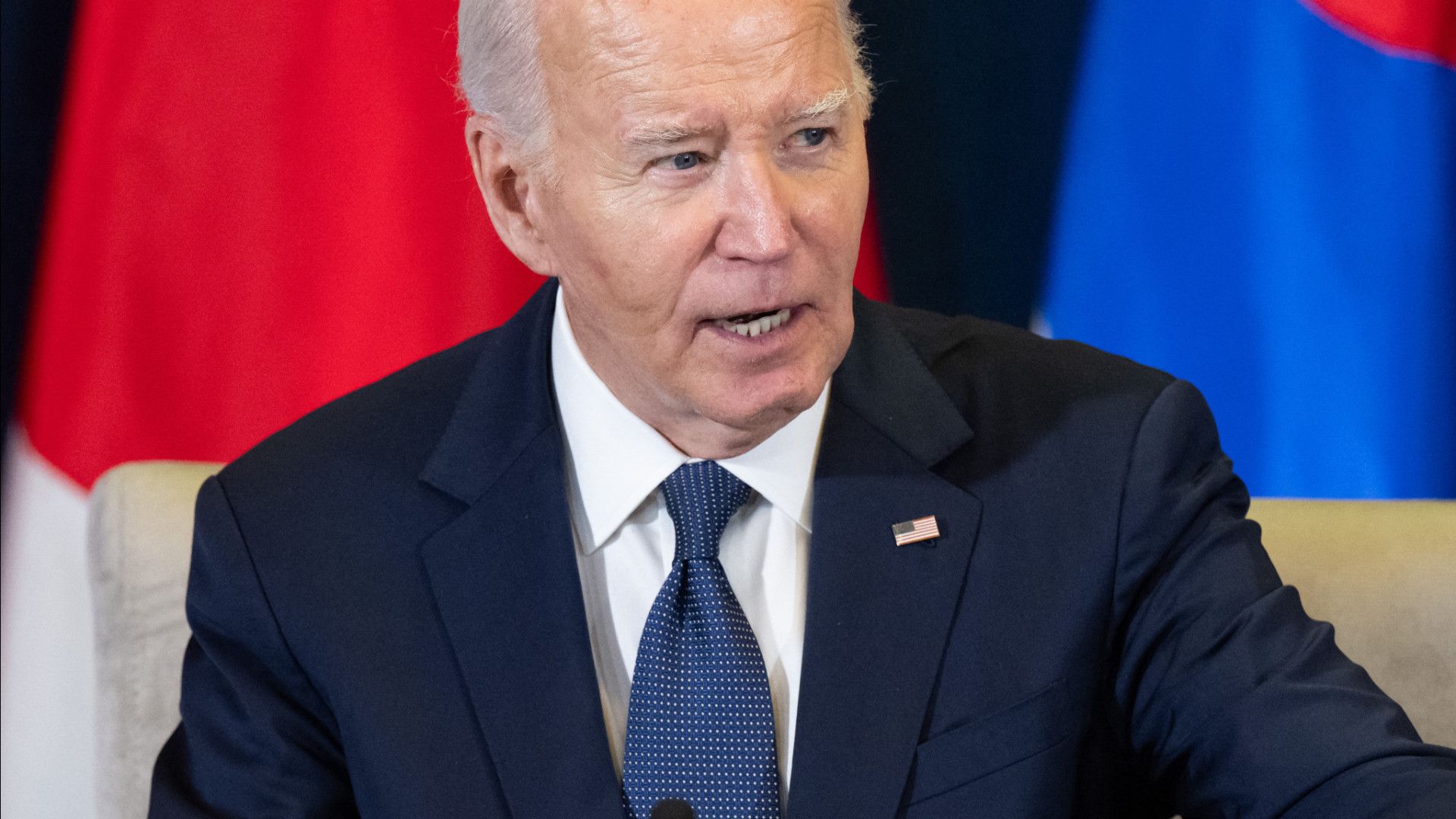 Biden visita Amazônia e anuncia recursos para projetos