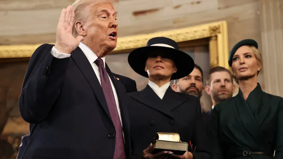 Trump anuncia "deportação em massa" durante discurso de posse
