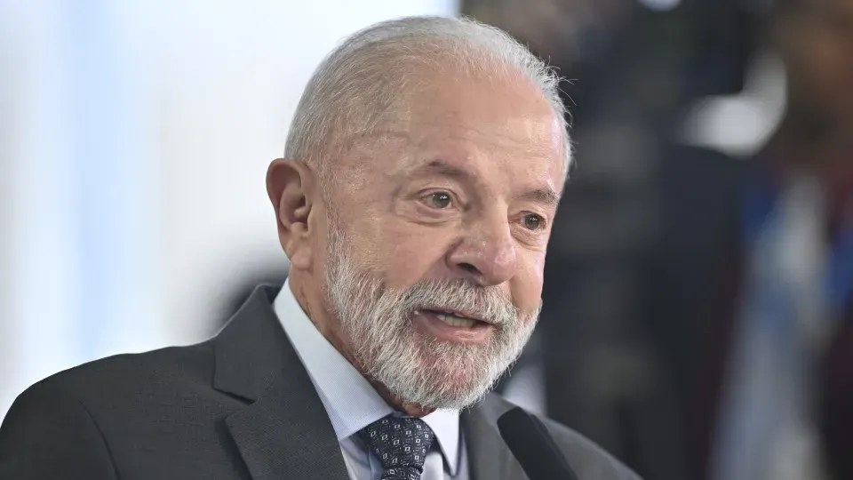 Lula assina decreto que regulamenta Lei de Reciprocidade após sobretaxa de Trump