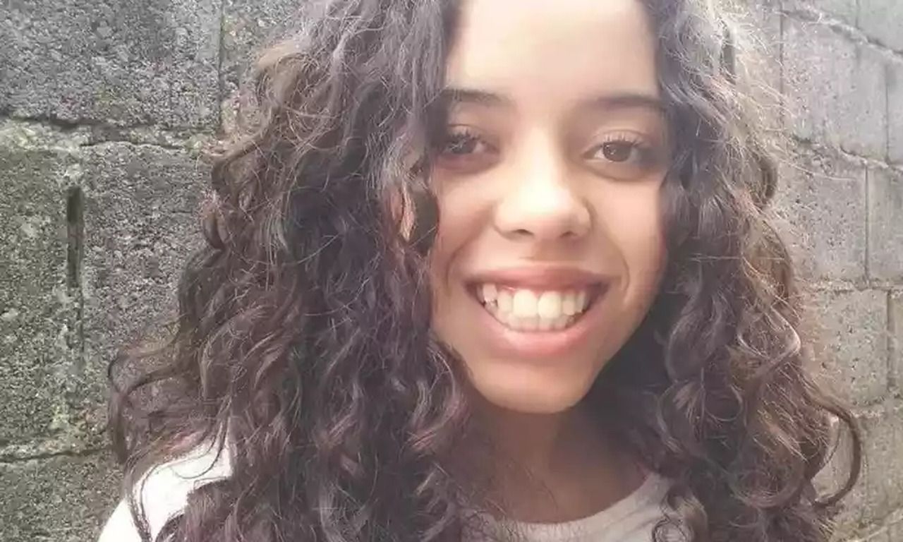 Filha de pedreiro e faxineira é aceita em sete universidades dos EUA