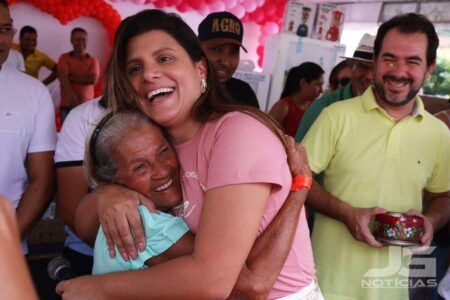 Prefeita Marcela Gomes realiza festa das mães para ficar na história de Novo Lino