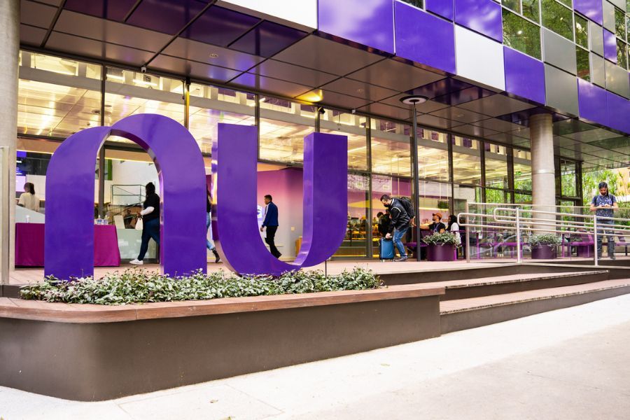 Nubank supera Itaú e agora é o 3º maior banco do país em número de clientes; veja ranking