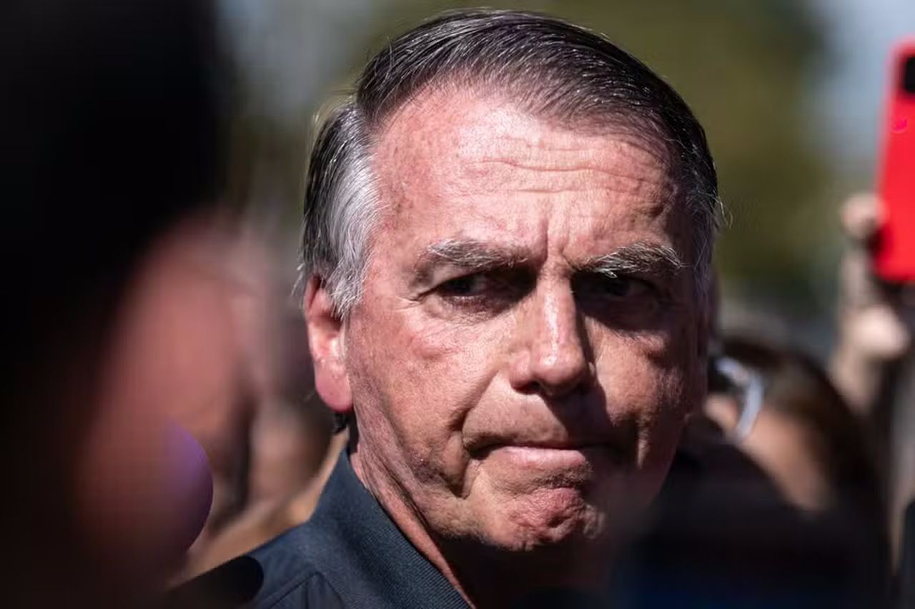 Bolsonaro pede autorização a Moraes para cirurgia de retirada de lesões na pele