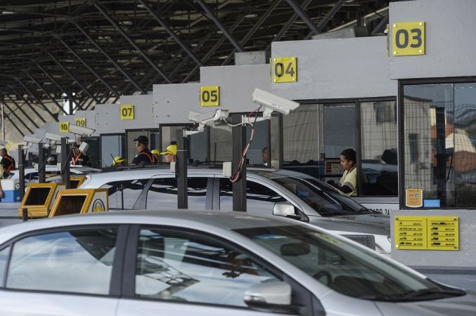 Pedágios de rodovias federais poderão ser pagos com Pix e cartão de débito ou crédito