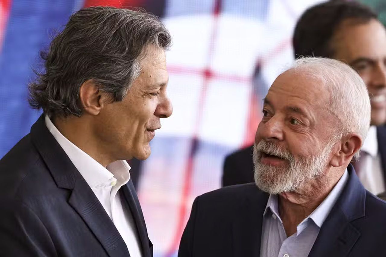 Governo deve anunciar pacote de proteção ao tarifaço até esta quarta-feira (13)