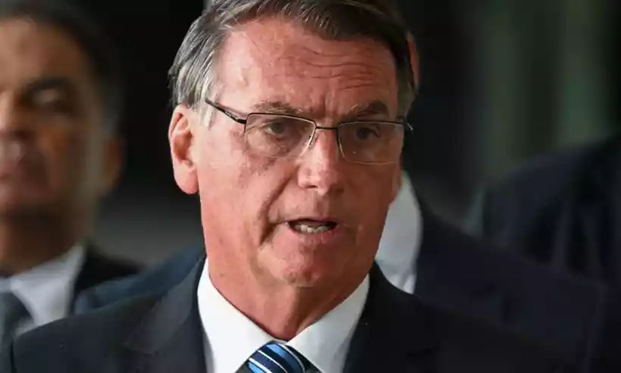 Bolsonaro convoca reunião de despedida e planeja ir para Orlando até sexta