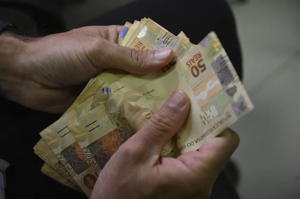Governo de AL e Prefeitura de Maceió anunciam antecipação do salário de junho