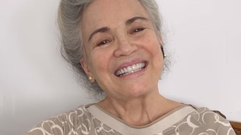 Saiba a reação de Regina Duarte com suposto convite para voltar a Globo