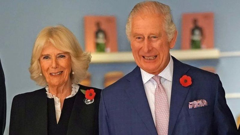 Rei Charles III e Rainha Consorte Camilla Parker realizam primeiro almoço de Natal após 2 anos